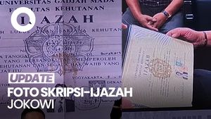 Video: Bareskrim Tampilkan Foto Ijazah hingga Skripsi Jokowi