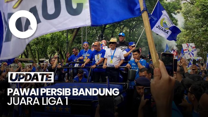 Video Pawai Persib Juara Liga 1, Bobotoh Tumpah Ruah di Balai Kota