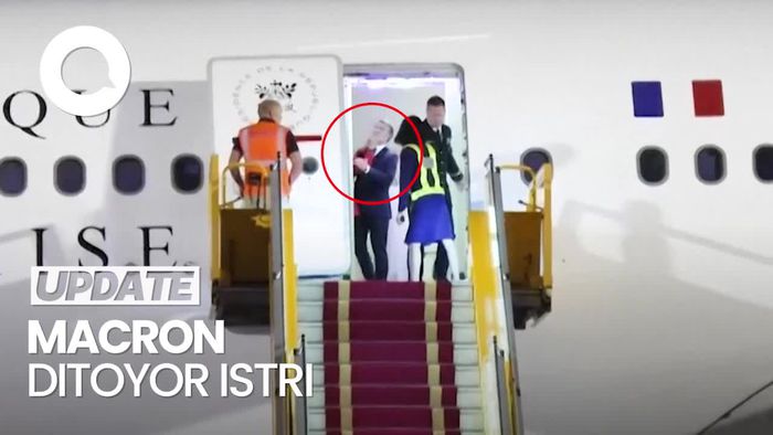 Video: Momen Presiden Macron Ditoyor Istri Saat Tiba di Vietnam