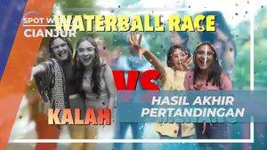 Menyaksikan Hasil Akhir Pertandingan Water Ball dan Menyemangati yang Kalah di Cianjur  