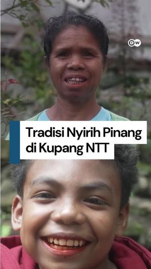 Video Melestarikan Tradisi Menyirih Pinang di Kupang NTT