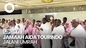 Video: Momen Khusyuk Jemaah Aida Tourindo Jalani Umrah di Makkah