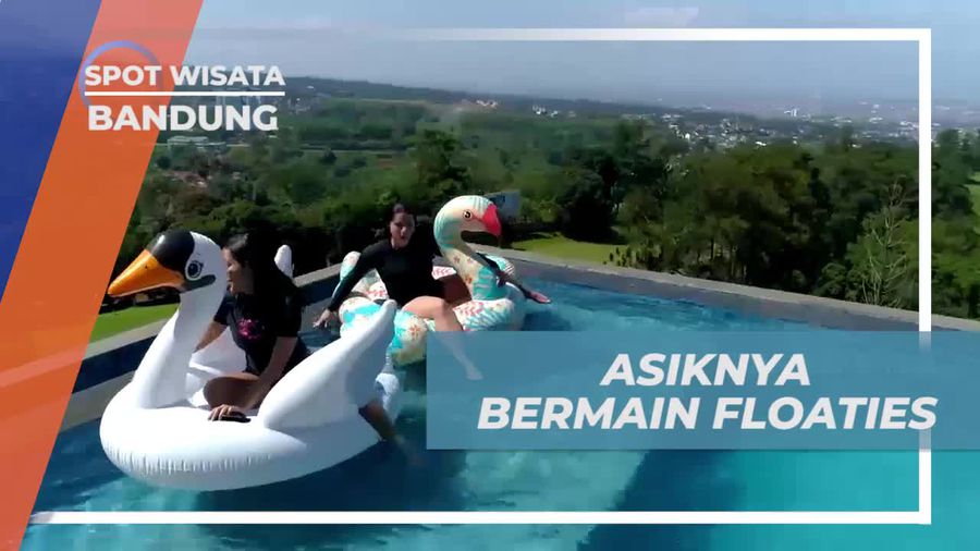 Bersantai di Atas Floatis Sambil Menikmati Angin, Bandung