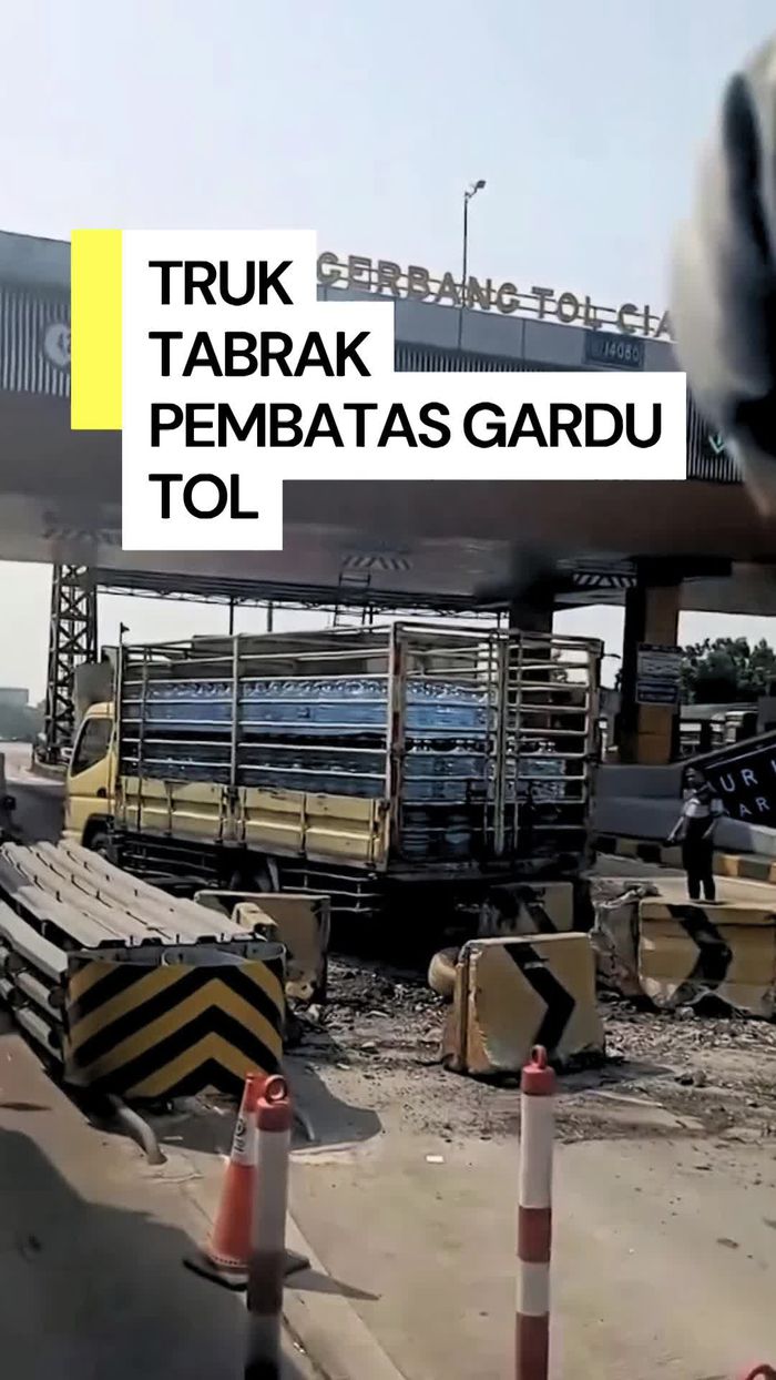 Video: Truk Tabrak Pembatas Gardu Tol Ciawi 2, Diduga gegara Rem Blong
