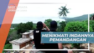 Menikmati Pemandangan Indah di Bukit Love, Karimun Jawa