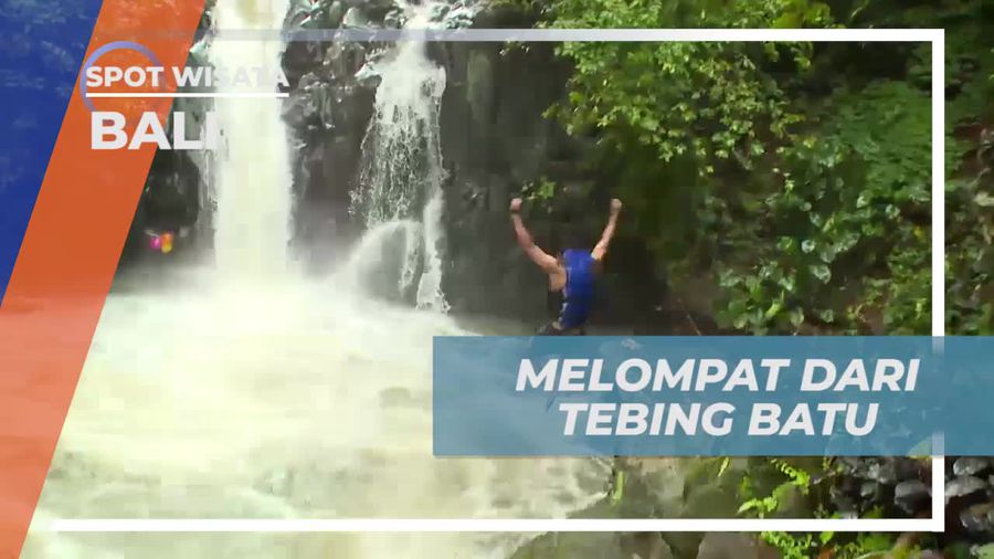 Melompat dari Tebing Air Terjun di Bali