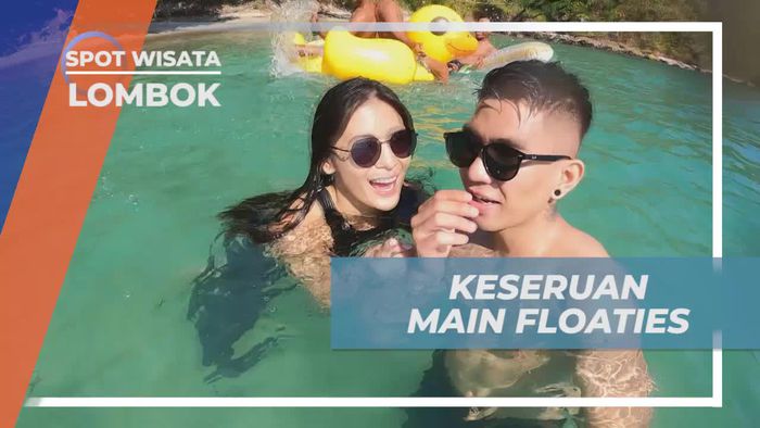 Bermain Floaties Seru di Pantai Kecinan, Lombok