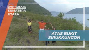 Mendaki Bukit Sirukkungon di Pulau Samosir Sumatera Utara