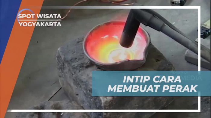 Mengintip Proses Membuat Perhiasan Perak di Yogyakarta