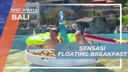 Menikmati Floating Breakfast dengan Pemandangan Alam Bali