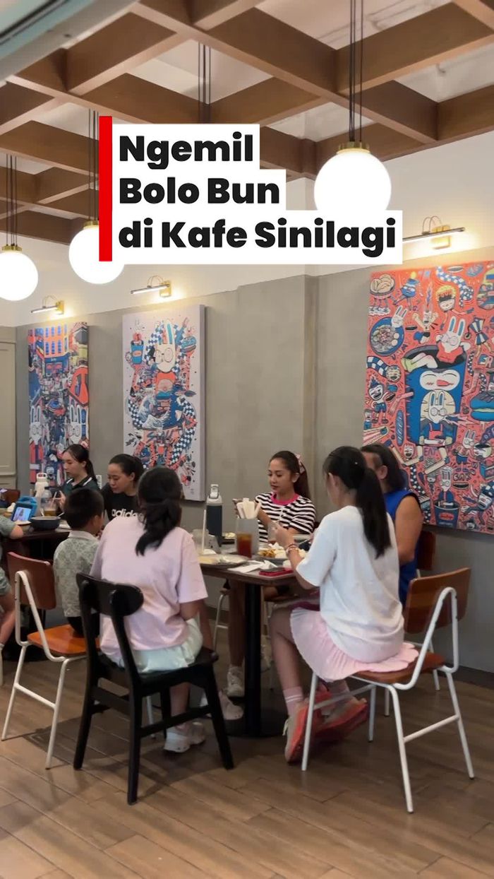 Video: Sinilagi! Kafe Ngemil Bolo Bun Langganan Ibu-ibu Hits di Jakbar