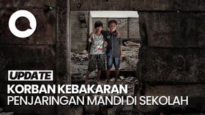 Video: Rumah Terbakar, Siswa SMP Penjaringan Terpaksa Mandi di Sekolah