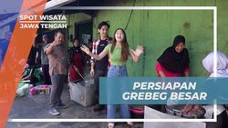 Menyiapkan Tradisi Grebeg Besar dengan Semangat di Demak Jawa Tengah