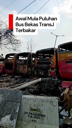 Video Saksi Mata Ungkap Ada Ledakan saat Puluhan Bus Bekas TransJ Terbakar