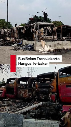 Video Puluhan Bus Bekas TransJakarta Hangus Terbakar di Jakbar