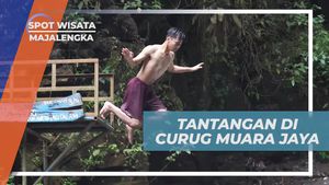 Menerima Tantangan Melompat di Curug Muara Jaya, Majalengka