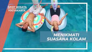 Bersantai di Atas Floaties Menikmati Suasana Kolam di Yogyakarta