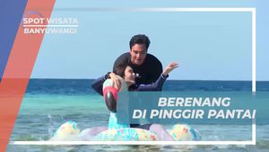Bermain Floaties dan Berenang di Pantai Pulau Tabuhan, Banyuwangi