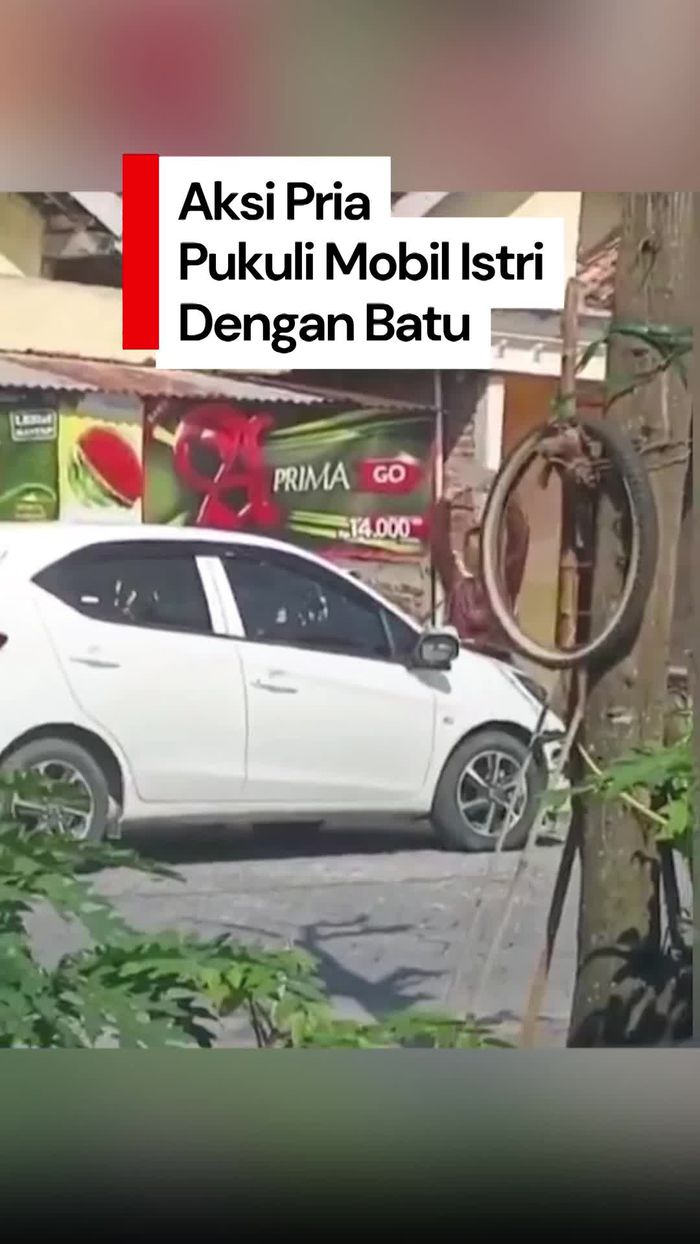 Video Viral Pria di Bojonegoro Ngamuk Pukuli Mobil Istri dengan Batu