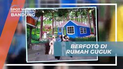 Berfoto di Rumah Guguk Kota Bandung
