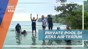 Bersantai di Kolam Alami dengan Panorama Laut di Atas Air Terjun Malang