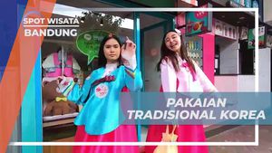 Menggunakan Pakaian Tradisional Korea di Bandung