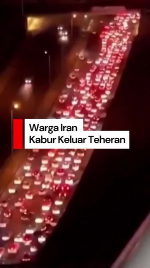 Video: Warga Iran Kabur Hindari Serangan Israel, Teheran Macet!