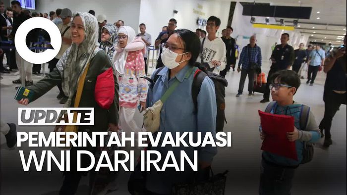 Video: Momen 11 WNI yang Dievakuasi dari Iran Tiba di Bandara Soetta 