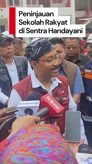 Video: Momen Mensos Ipul-Seskab Teddy Tinjau Sekolah Rakyat Jelang Dibuka