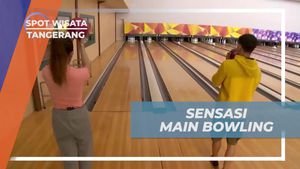 Menunjukkan Keahlian Bermain Bowling di Tangerang