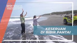 Bermain di Bibir Pantai Parangtritis, Yogyakarta  