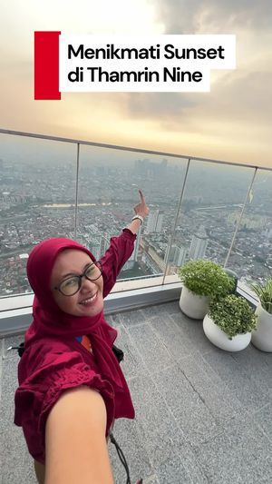 Video: Sunset-an di Gedung Setinggi 385 Meter, View-nya Bikin Melting!