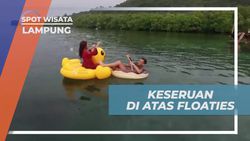Bermain Geli-Geli di Atas Floaties dan Menghasilkan Gelembung Sabun di Pahawang, Lampung  