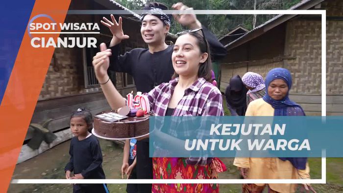 Memberikan Kejutan Spesial untuk Warga Kampung Adat Miduana di Cianjur  