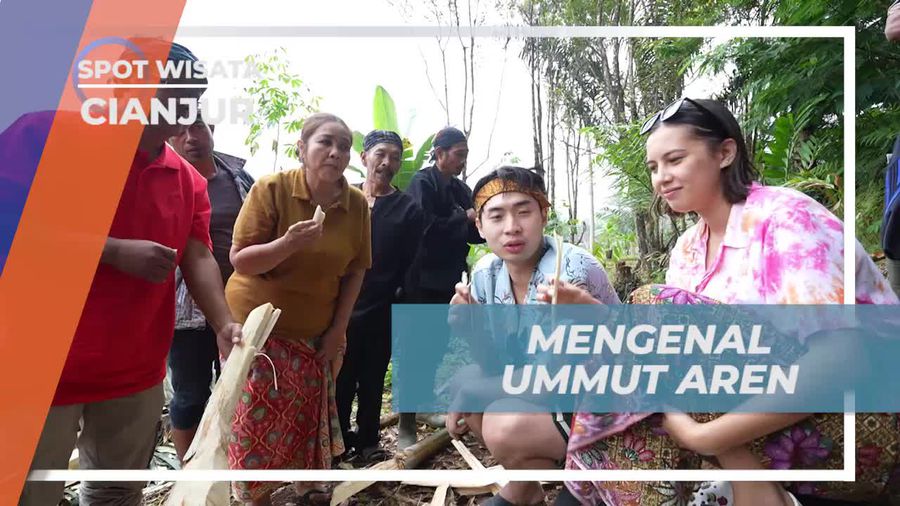 Mengenal Ummut Aren dan Proses Pengambilannya di Kampung Adat Miduana, Cianjur  