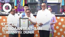 Video: Peragaan Silat-Tari Jakarta Dalam Warna Dapat Rekor MURI