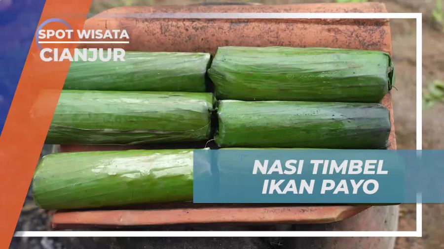 Menikmati Lezatnya Nasi Timbel Ikan Payo Bersama Warga di Kampung Adat Miduana, Cianjur  