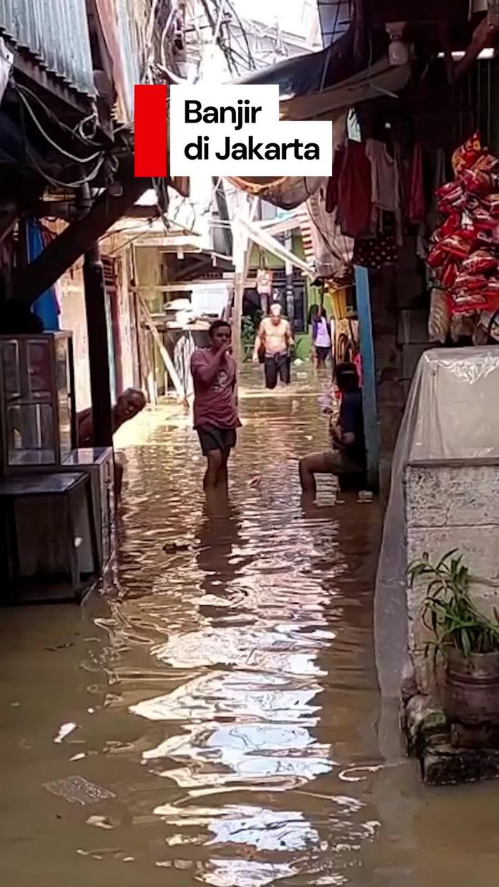 Video: Banjir Rendam 51 RT di Jakarta, Ada yang Capai 3 Meter