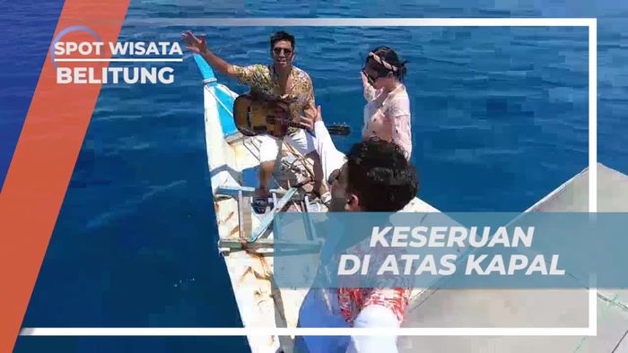 Berpetualang Naik Perahu dan Menyanyi Bersama di Perairan Belitung  