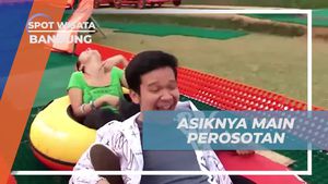 Meluncur dengan Ban di Perosotan Tinggi yang Menantang di Bandung 