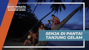 Menyaksikan Pesona Senja di Pantai Tanjung Gelam Karimun Jawa  