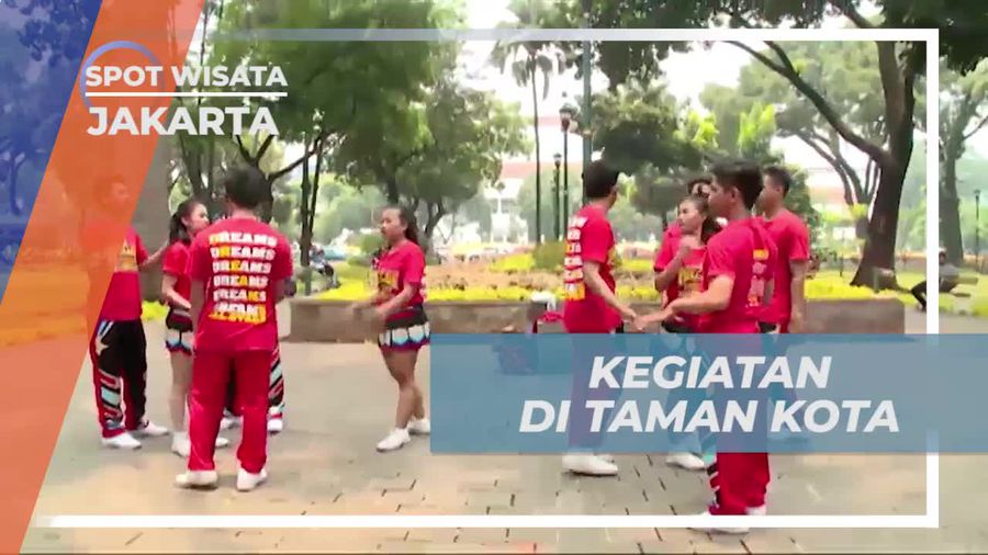 Menikmati Kegiatan Olahraga di Taman Surapati, Jakarta