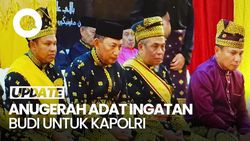 Video: Momen Kapolri Diberi Anugerah Adat Melayu Ingatan Budi