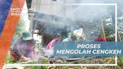 Mengolah Cengkeh Menjadi Produk Berkhasiat di Kebun Passo, Bulukumba  