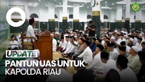 Video Pantun UAS Buat Kapolda Riau: Polisi Bukan Sembarang Polisi