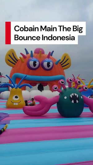 Video: Jump! Puas-puasin Main di Wahana The Big Bounce Indonesia