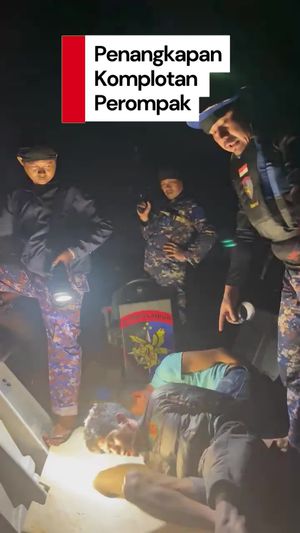 Video: Detik-detik Penangkapan Komplotan Perompak di Selat RI-Singapura