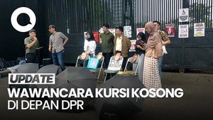 Video Aksi Tolak RKUHAP di DPR, Wajah Prabowo Ditempel di Kursi Kosong