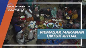 Memahami Ritual Memasak Sebelum Festival Pinisi di Bulukumba  