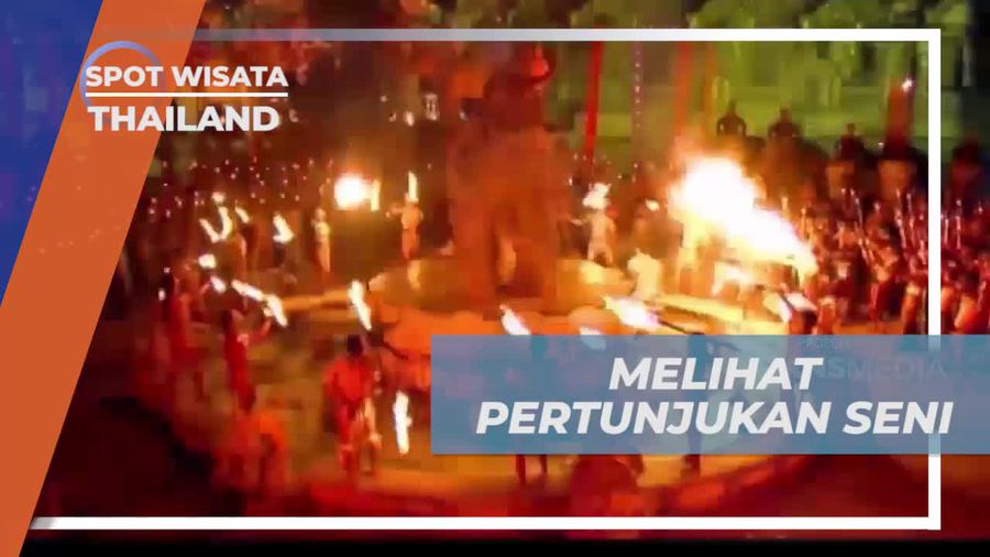 Menonton Pertunjukan Seni Berkualitas di Palace of the Elephants di Phuket, Thailand  